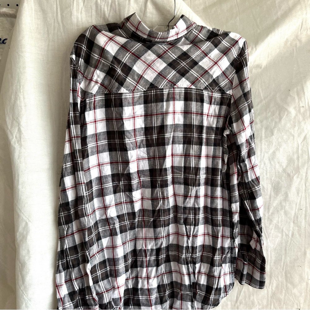 Empyre plaid button up long sleeve top with roses women’s small - Picture 2 of 6